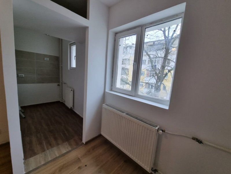  2 camere la super preț !!! Zona Cora!!!