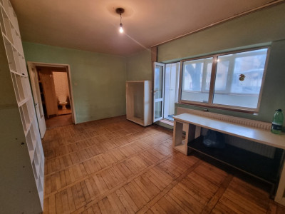 Garsoniera - Birou de închiriat Bacau , Liceul Vranceanu 