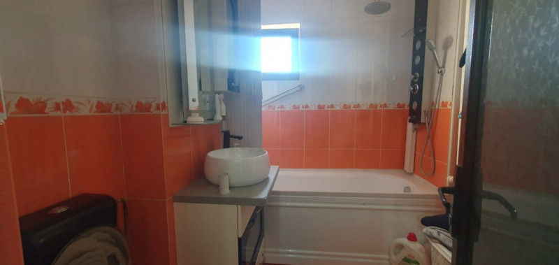 Apartament cu 3 camere zona Orizont