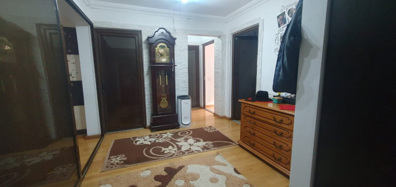 Apartament cu 3 camere zona Orizont