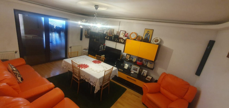 Apartament cu 3 camere zona Orizont