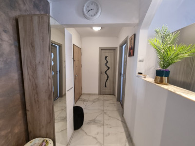 Apartament 2 camere decomandate- etaj 3- renovat modern