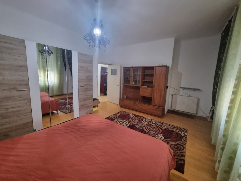 Apartament 2 camere decomandate- central