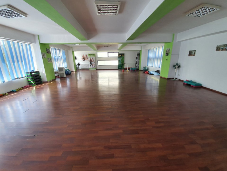 Spatiu comercial, birouri, sala fitness, conferinte