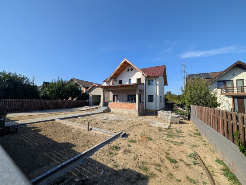 Vila cu garaj Gheraiesti Arinilor - langa cartier Smarald 