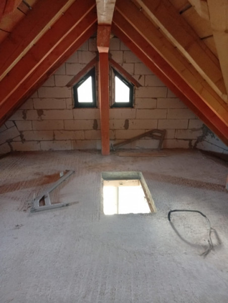 Vila cu garaj Gheraiesti Arinilor - langa cartier Smarald 