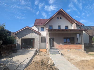 Vila cu garaj Gheraiesti Arinilor - langa cartier Smarald 