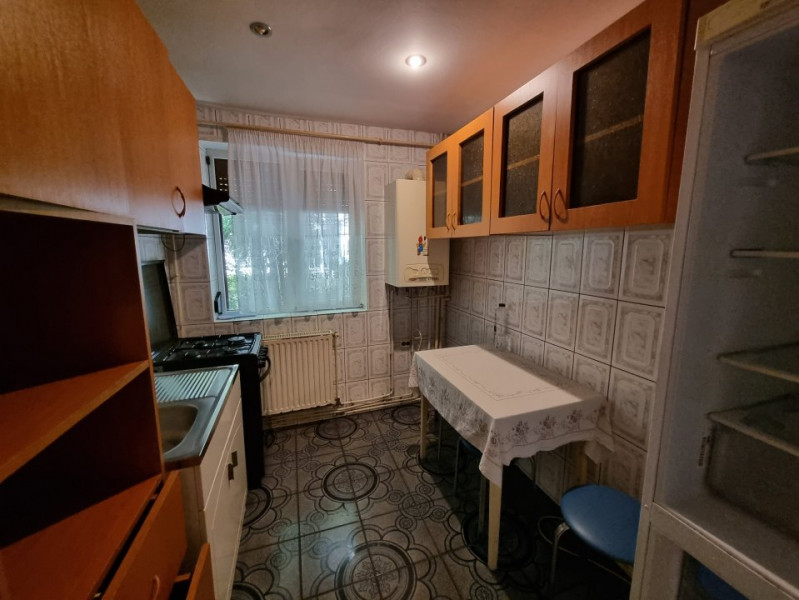 Apartament mobilat, utilat, zona Bazin