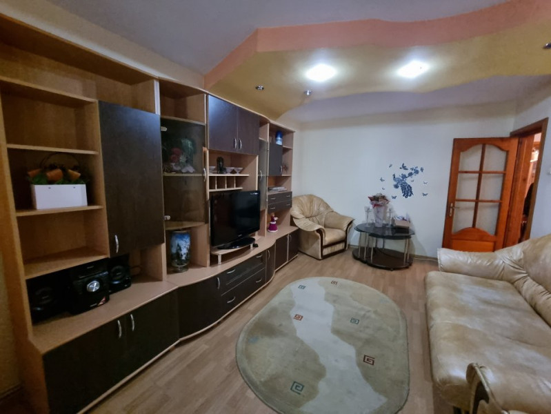 Apartament mobilat, utilat, zona Bazin