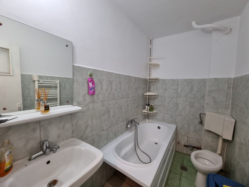 Apartament Mihai Viteazu , 2 camere etaj 2, mobilat