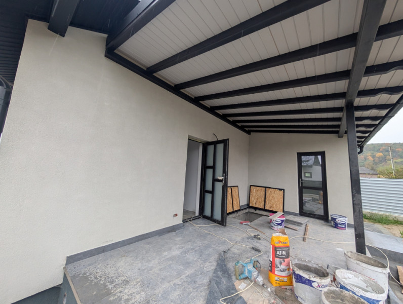 Casa premium! Hemeiusi 3 dormitoare,3 bai , terasa beci