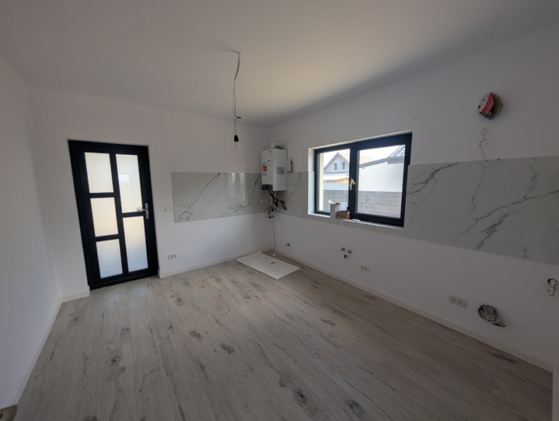 Casa premium! Hemeiusi 3 dormitoare,3 bai , terasa beci