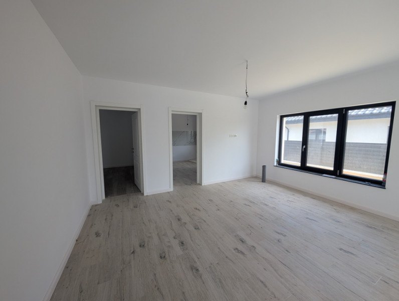 Casa premium! Hemeiusi 3 dormitoare,3 bai , terasa beci