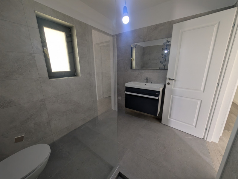 Casa premium! Hemeiusi 3 dormitoare,3 bai , terasa beci