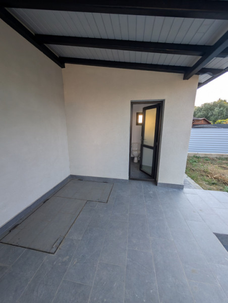 Casa premium! Hemeiusi 3 dormitoare,3 bai , terasa beci