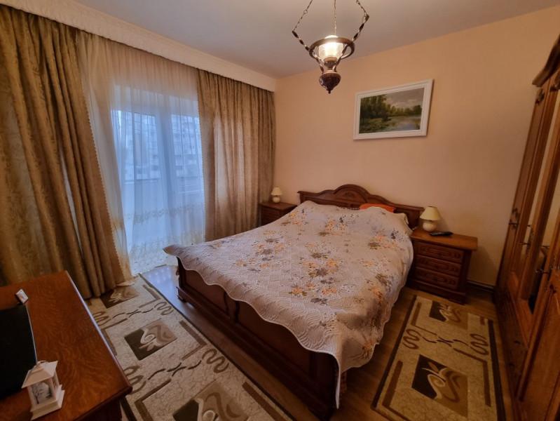 Apartament Orizont bloc după 1985, garaj + beci