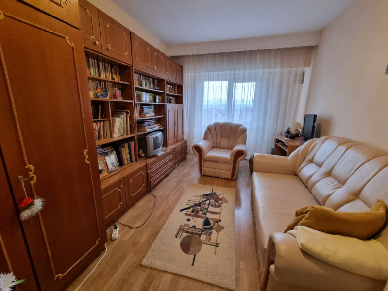 Apartament Orizont bloc după 1985, garaj + beci