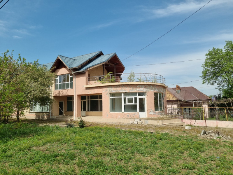 Casa Gheraiesti cu proiect extindere Azil Batrani