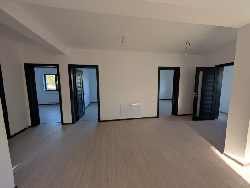 CASA Noua - la Cheie Hemeiusi -  3 dormitoare, teren 600m