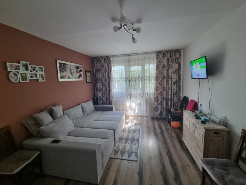 Apartament 3 camere, renovat recent, mobilat și utilat 