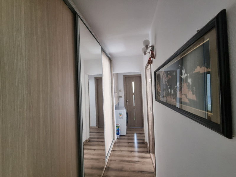 Apartament 3 camere, renovat recent, mobilat și utilat 