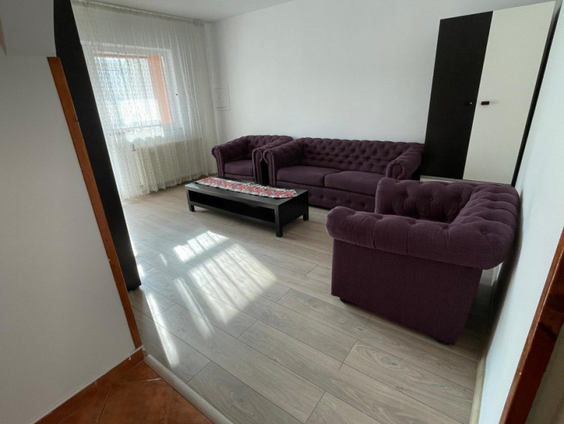 Apartament 3 camere decomandate, Parcul Nord, etaj 3