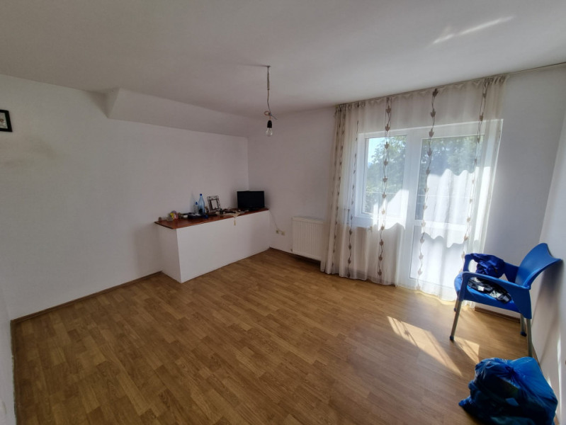 Vilă Șerbănești- 5 camere- 700 mp teren