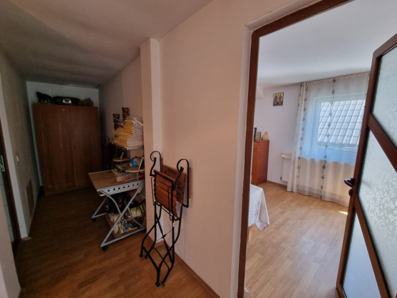 Vilă Șerbănești- 5 camere- 700 mp teren