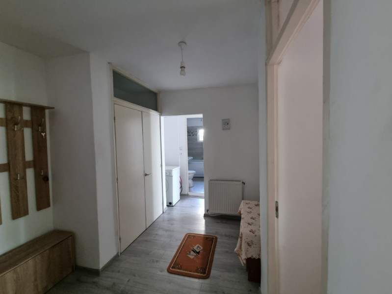 Banca Națională- Martiri- 2 camere decomandate- renovat 