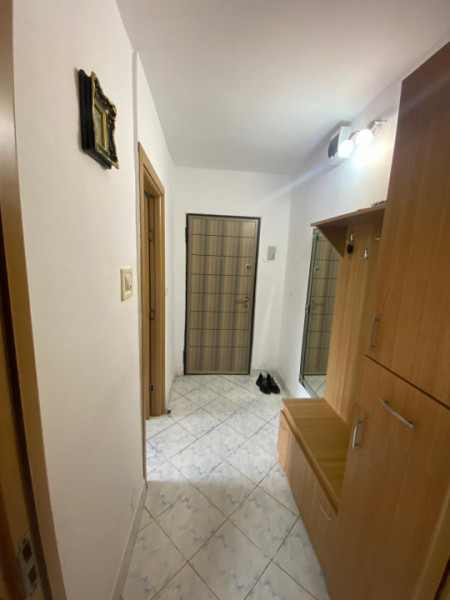 Apartament 2 camere, etaj 2/4, zona Mioriței – Mobilat și Utilat