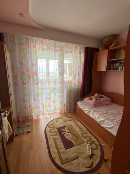 Apartament spațios- 3 camere- Carrefour Mioriței 