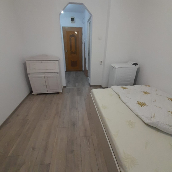 Garsoniera Piatra Neamț- Nicolae Iorga 52, Profi + loc parcare