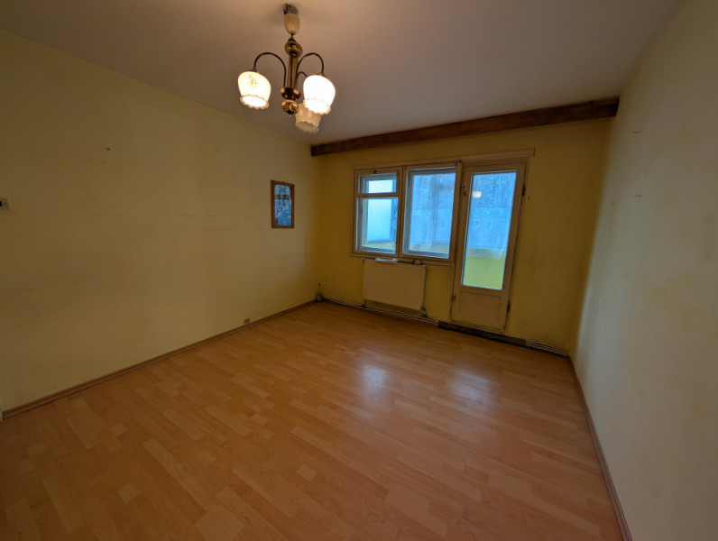 Apartament 2 camere, Posta Mioriței parter + balcon