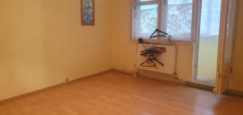 Apartament zona Posta Mioriței 