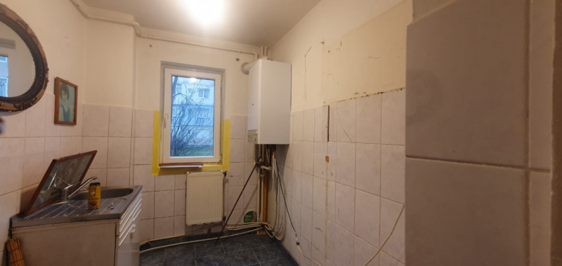 Apartament zona Posta Mioriței 