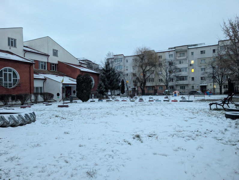 Bucovinei-Lizuca- 3 camere- bloc din 1982