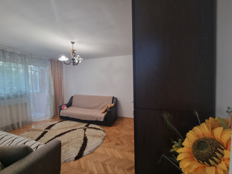 Zona Banca Națională- Ap. 2 camere, cu vedere la teii infloriți 