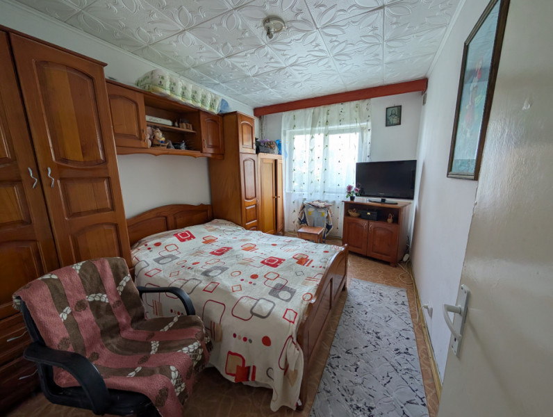 Nord, 3 camere decomandate etaj intermediar 