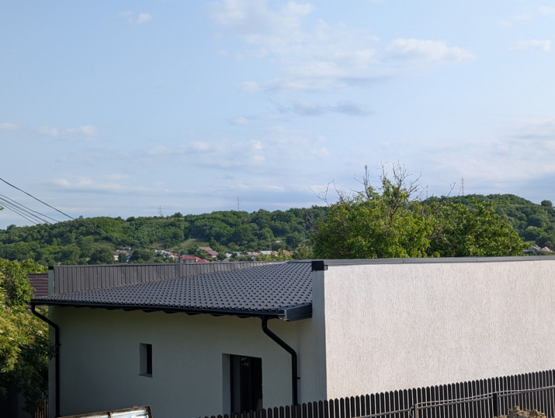 Casa Mărgineni - încălzire pardoseala,  toate utilitățile, finalizata 2025