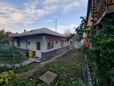 Casa + teren, Zona Mioritei - Bacau