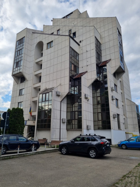 Apartament 77mp, SIF-Primarie, Universitatea George Bacovia,  