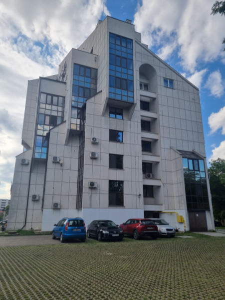 Apartament 77mp, SIF-Primarie, Universitatea George Bacovia,  