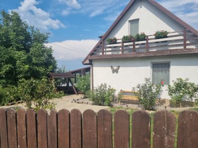 Comuna Sărata! Casă-spectacol! Casa în care vei scrie povești! 