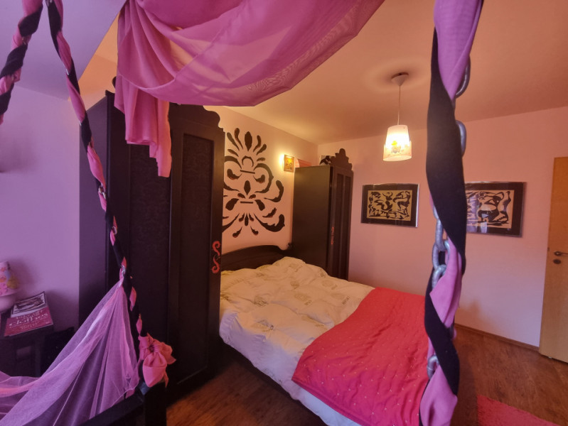Apartament-spectacol! 3 camere decomandate, etaj 1, zonă centrală 