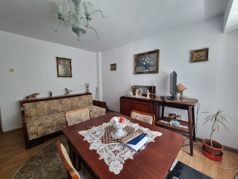 Apartament 2 camere decomandate- parter- Aleea Parcului 