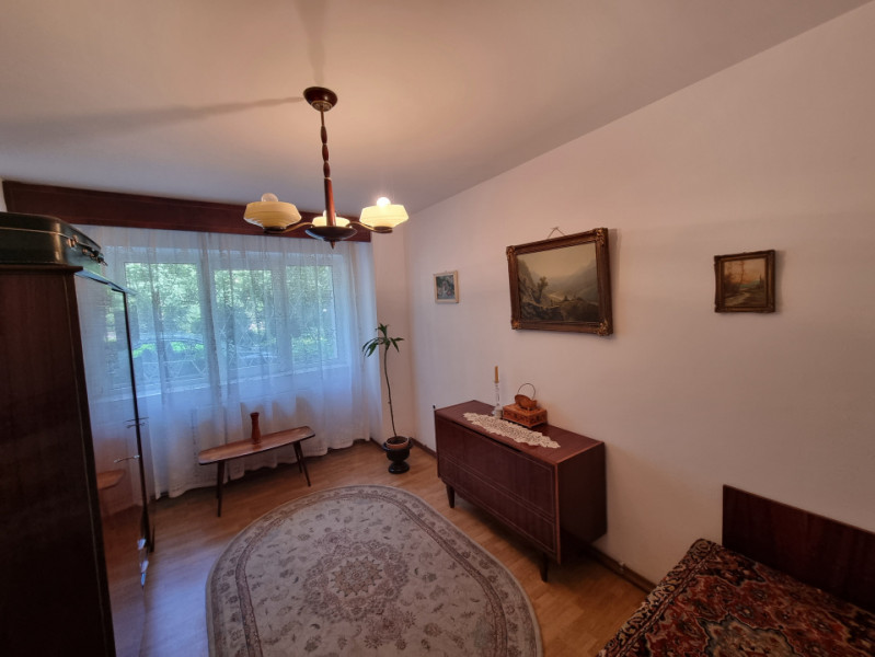 Apartament 2 camere decomandate- parter- Aleea Parcului 