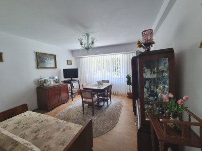 Apartament 2 camere decomandate- parter- Aleea Parcului 