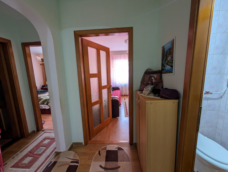 Orizont 3 decomandate etaj 1