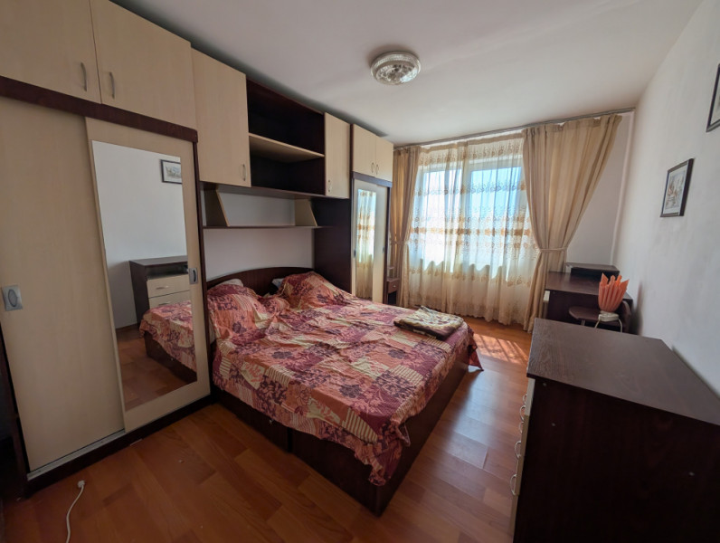 Apartament 3 camere Buhuși - Republicii Penny