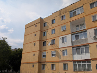 Apartament 3 camere Buhuși - Republicii Penny